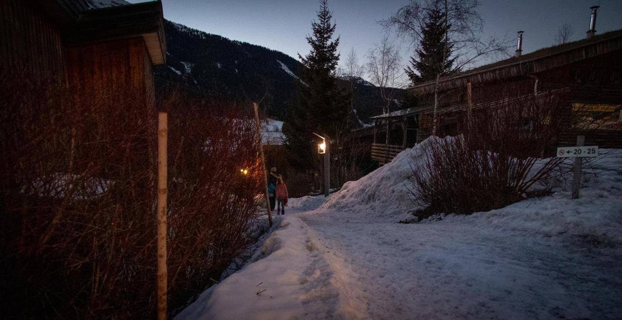 Chalet Sternwarte โฮเฮนเทาเอิร์น ภายนอก รูปภาพ