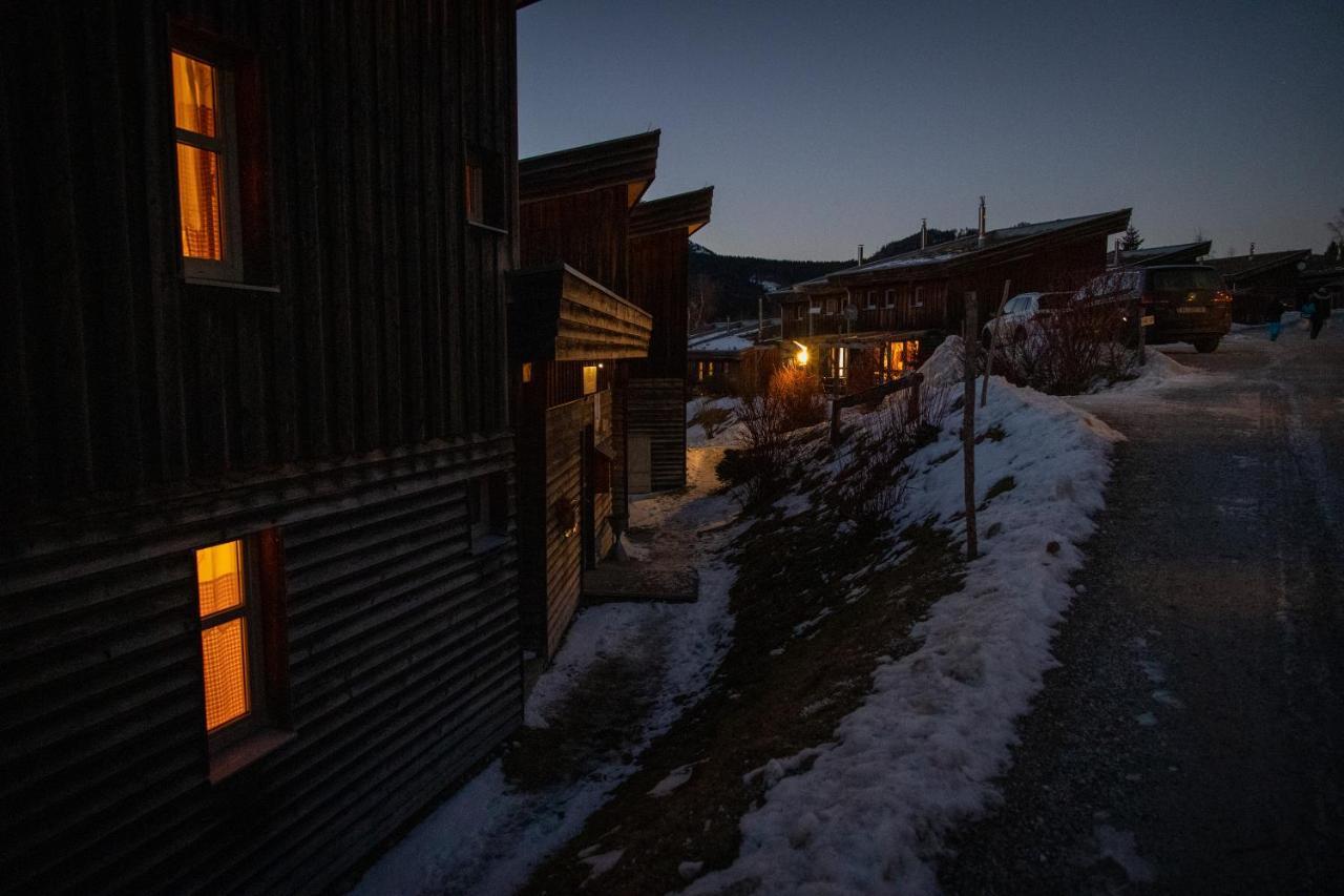 Chalet Sternwarte โฮเฮนเทาเอิร์น ภายนอก รูปภาพ